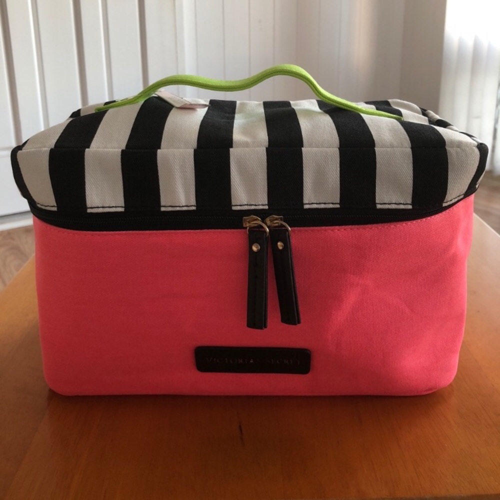 ⚫️SOLD⚫️vs intimates carrier never used